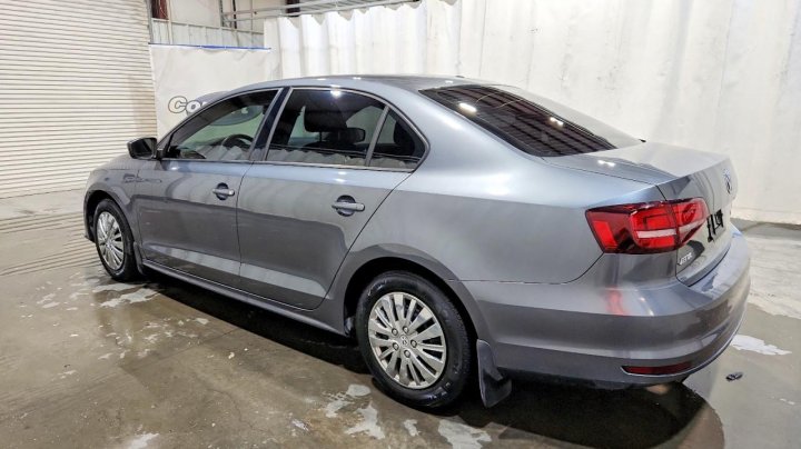 Volkswagen JETTA  2016