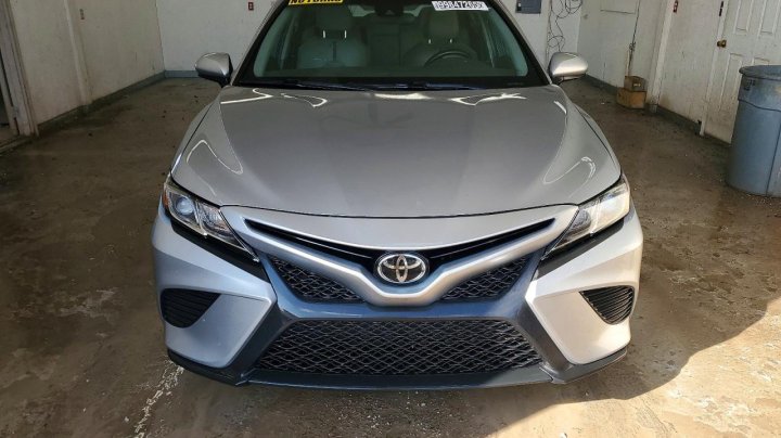 Toyota Camry  2018