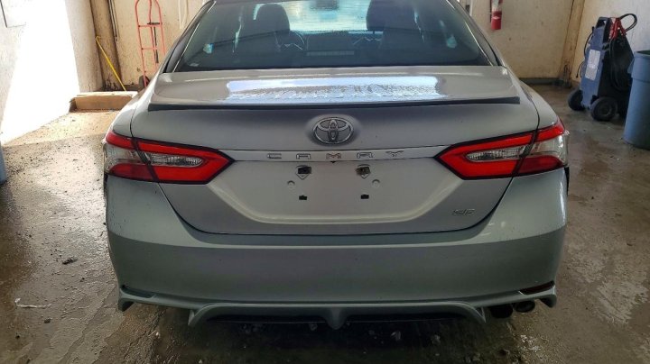 Toyota Camry  2018