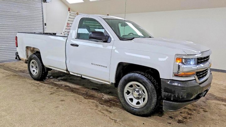 Chevrolet Silverado  2018