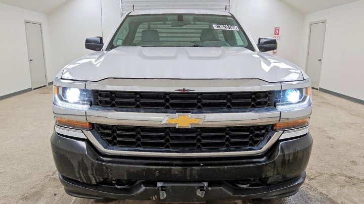Chevrolet Silverado  2018
