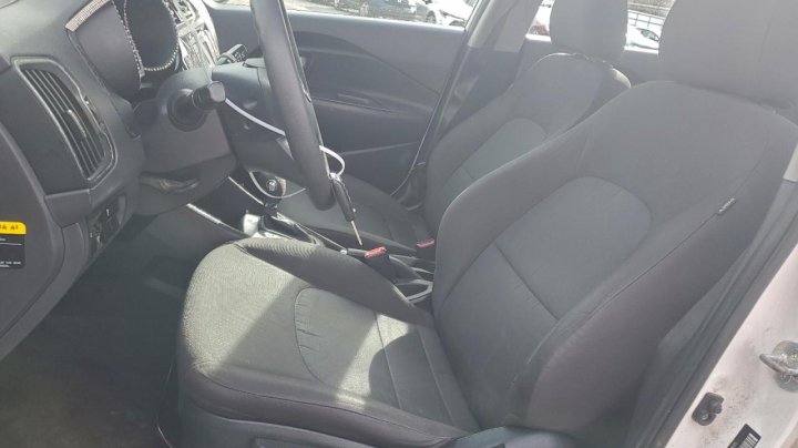 KIA RIO  2017