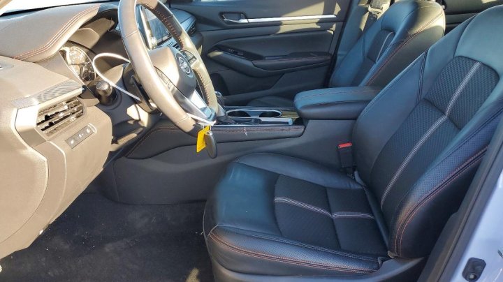 Nissan Altima  2024