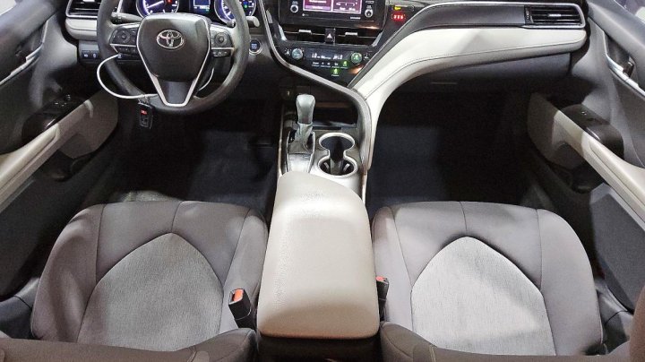 Toyota Camry  2024