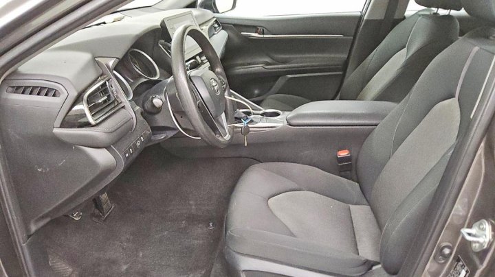 Toyota Camry  2023