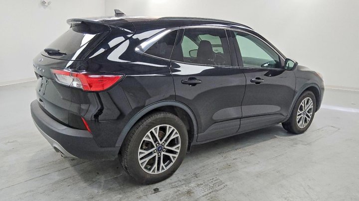 Ford Escape  2022
