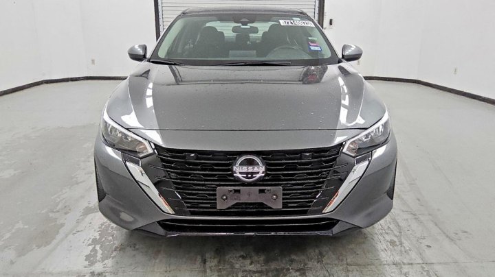 Nissan Sentra  2024