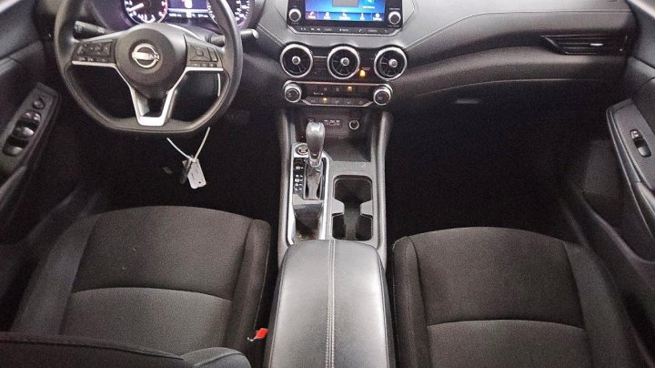 Nissan Sentra  2024