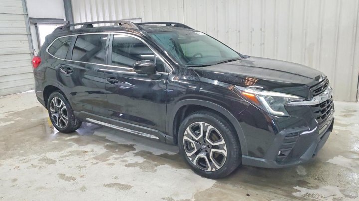 Subaru Ascent  2024