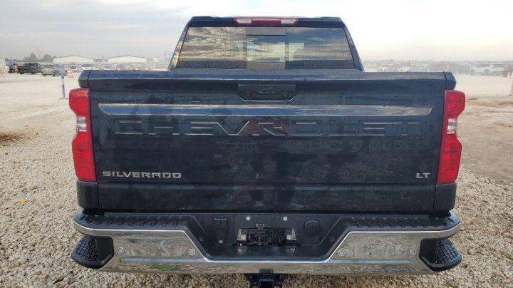 Chevrolet Silverado  2025