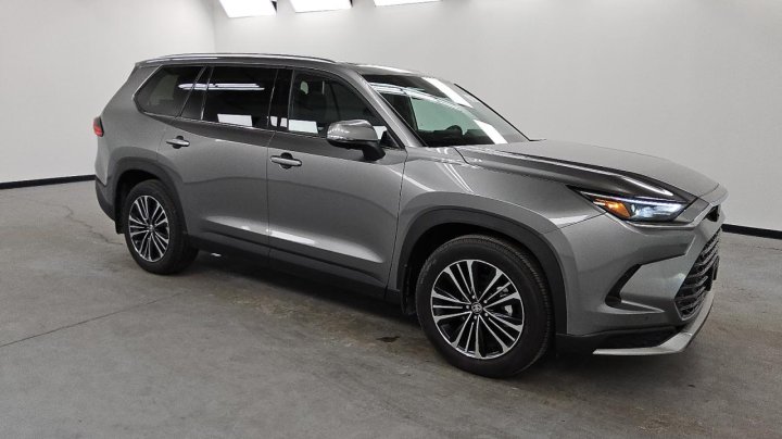 Toyota GRAND HIGHLANDER  2025