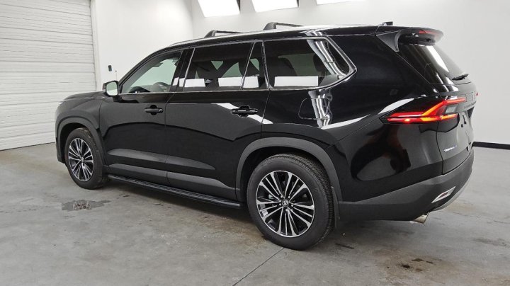 Toyota GRAND HIGHLANDER  2025