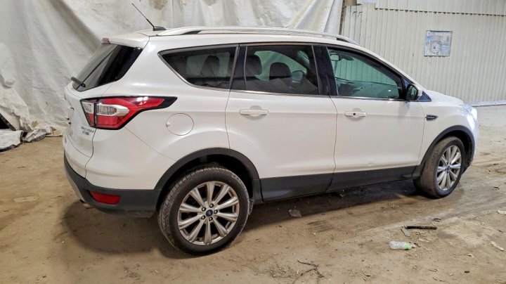 Ford Escape  2017