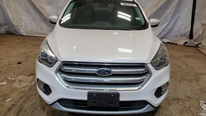 Ford Escape  2017