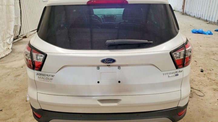 Ford Escape  2017