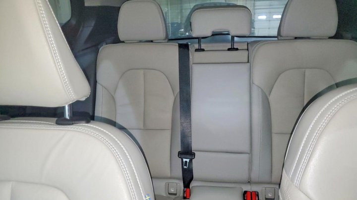Volvo XC40  2023
