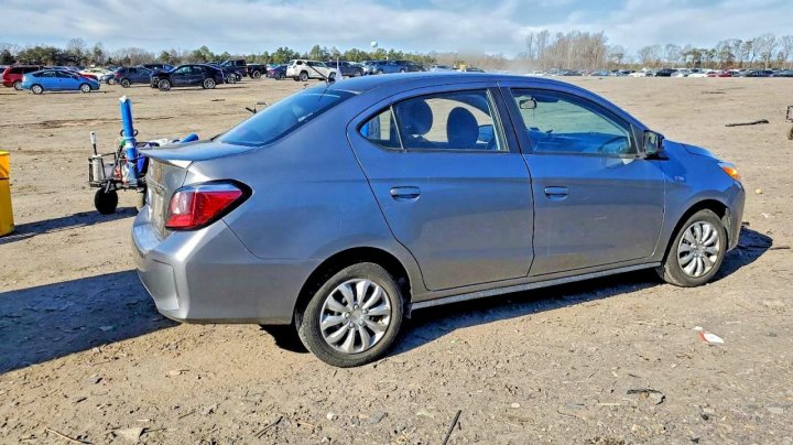 Mitsubishi Mirage  2022