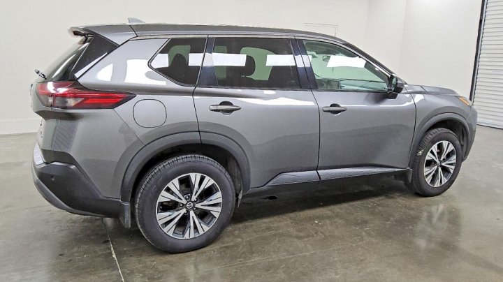 Nissan ROGUE  2021