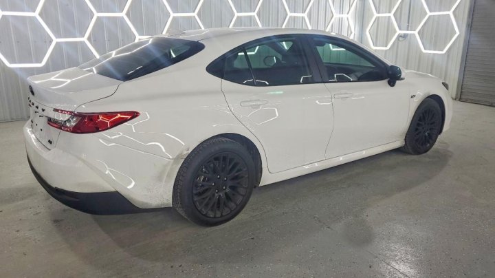 Toyota Camry  2025