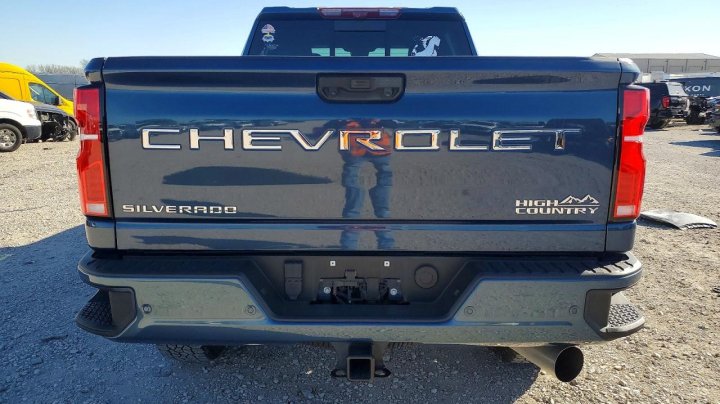 Chevrolet Silverado  2024