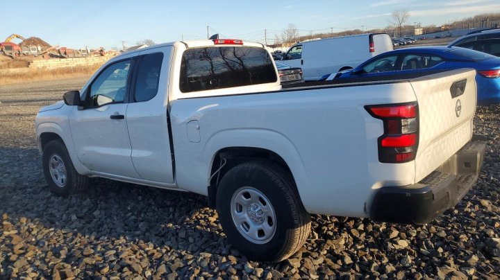 Nissan Frontier  2022
