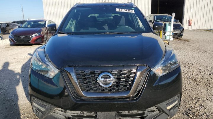 Nissan Kicks  2020