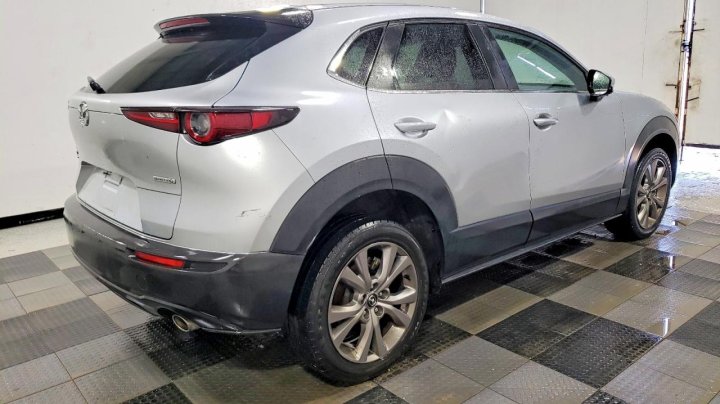 Mazda CX-30  2020
