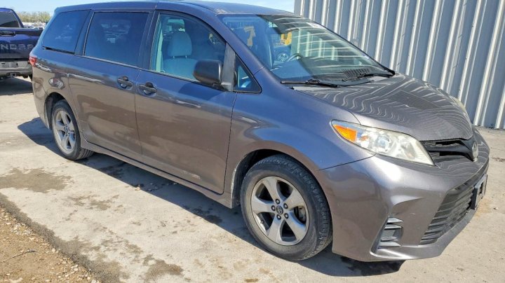 Toyota SIENNA  2020