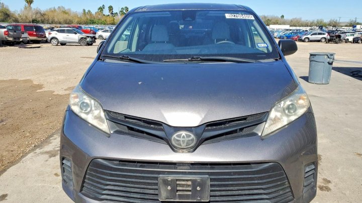 Toyota SIENNA  2020