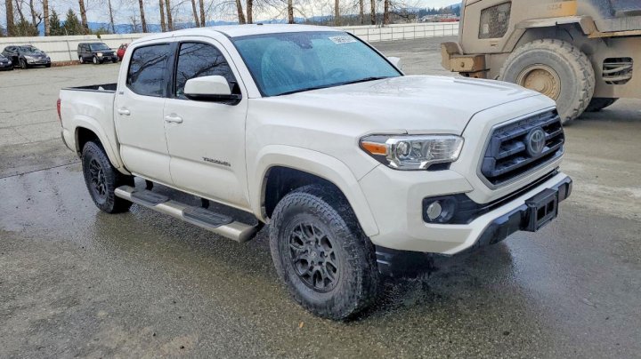 Toyota TACOMA  2021