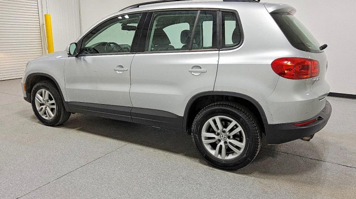 Volkswagen Tiguan  2016
