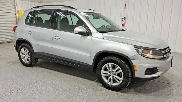Volkswagen Tiguan  2016