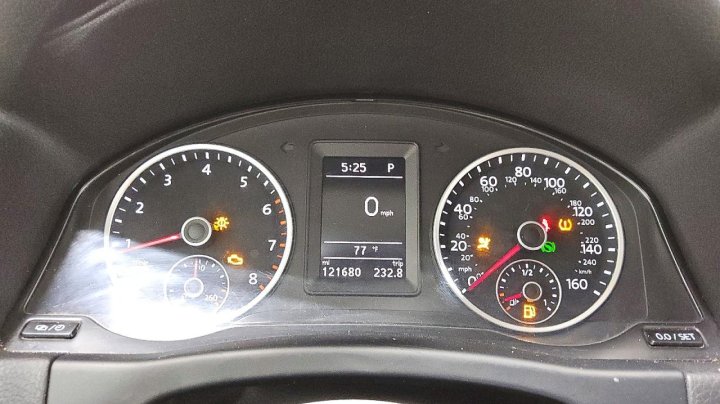 Volkswagen Tiguan  2016