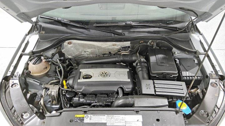 Volkswagen Tiguan  2016