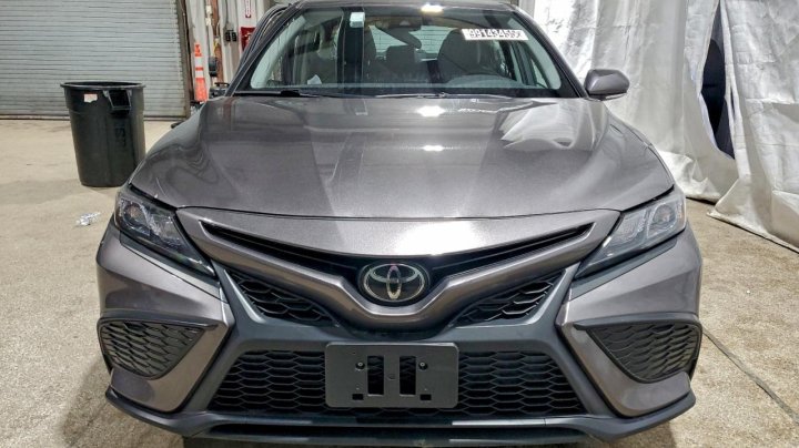 Toyota Camry  2024