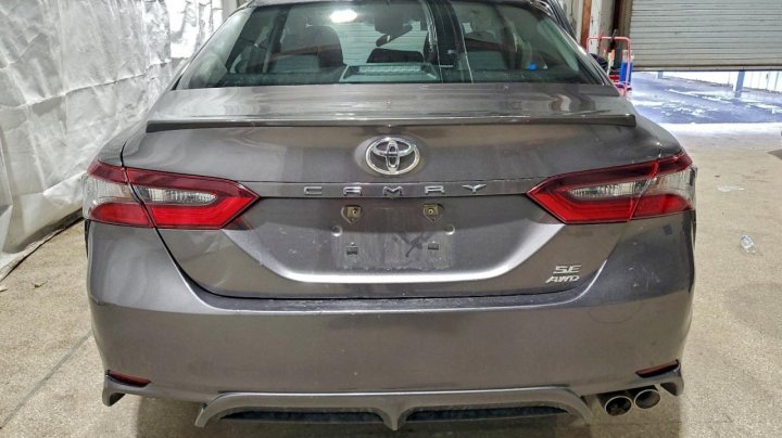 Toyota Camry  2024
