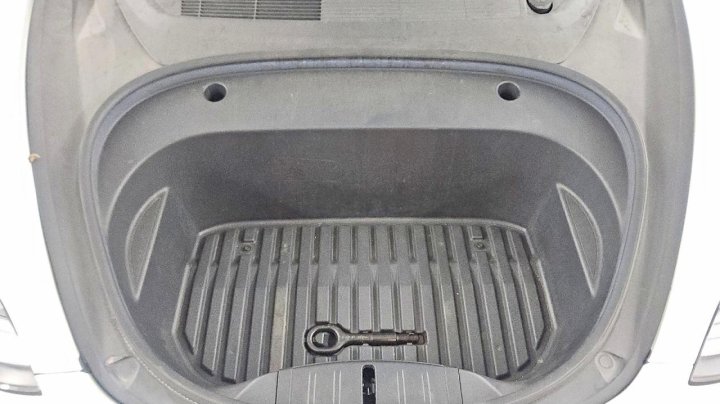 Tesla Model 3  2022
