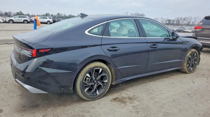 Hyundai SONATA  2024