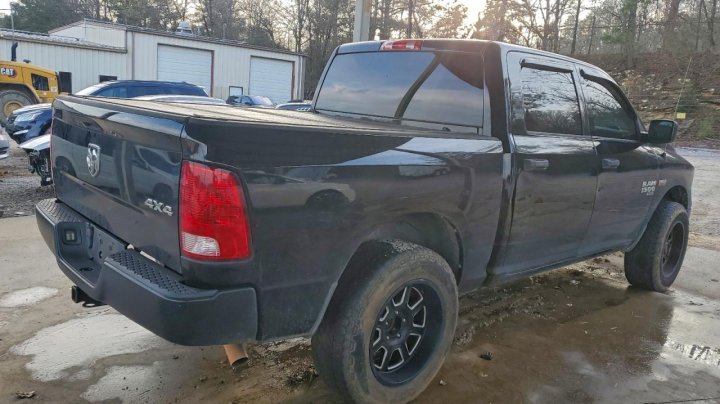 RAM 1500 CLASSIC  2020