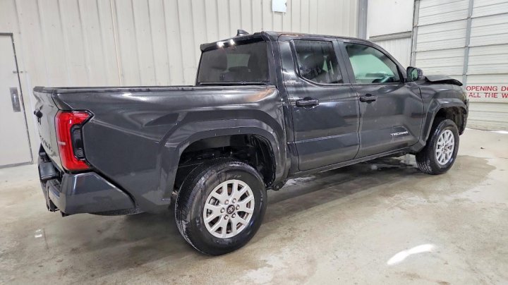 Toyota TACOMA  2025