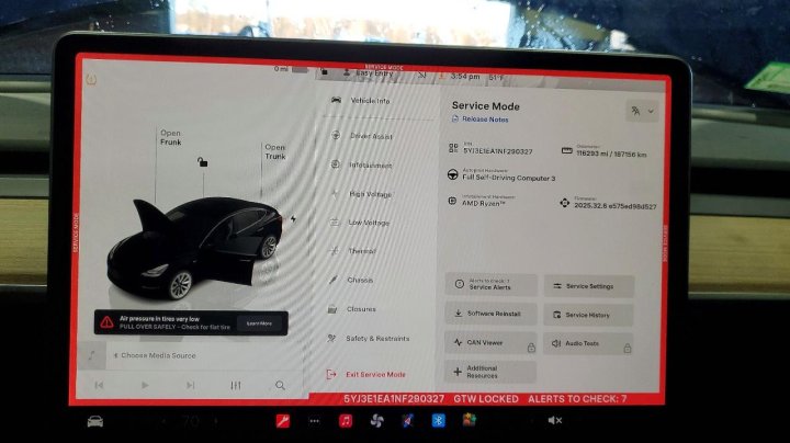 Tesla Model 3  2022