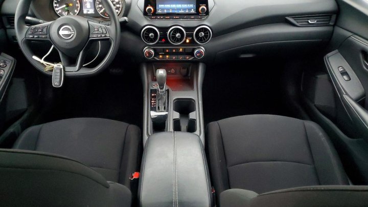 Nissan Sentra  2025