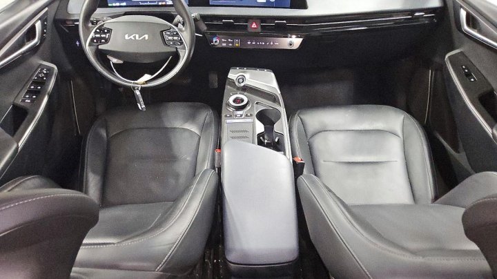 KIA EV6  2023