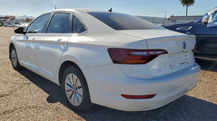 Volkswagen JETTA  2019