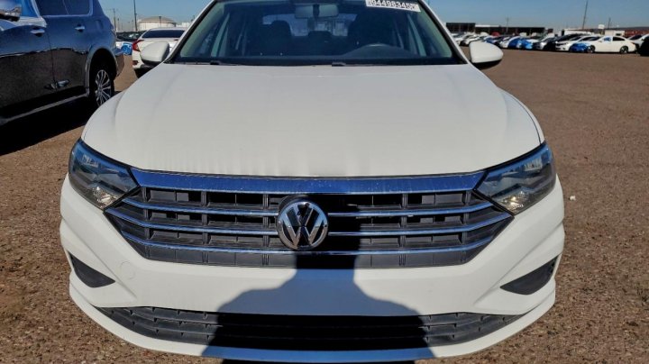 Volkswagen JETTA  2019
