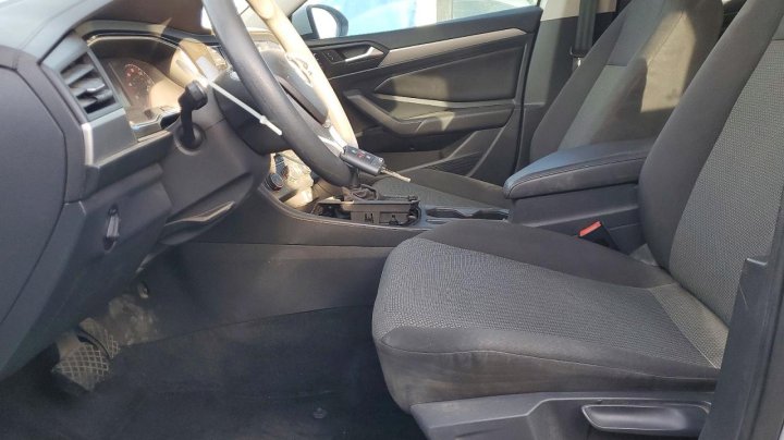 Volkswagen JETTA  2019
