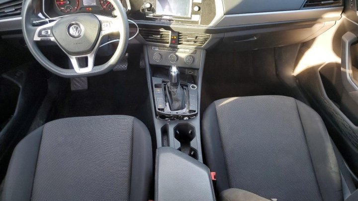 Volkswagen JETTA  2019