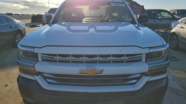 Chevrolet Silverado  2017