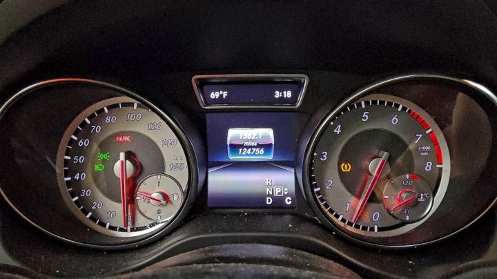 Mercedes-Benz GLA  2016