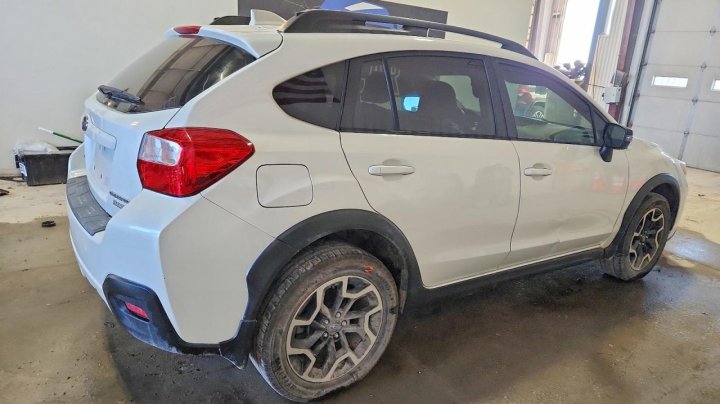 Subaru CROSSTREK  2016